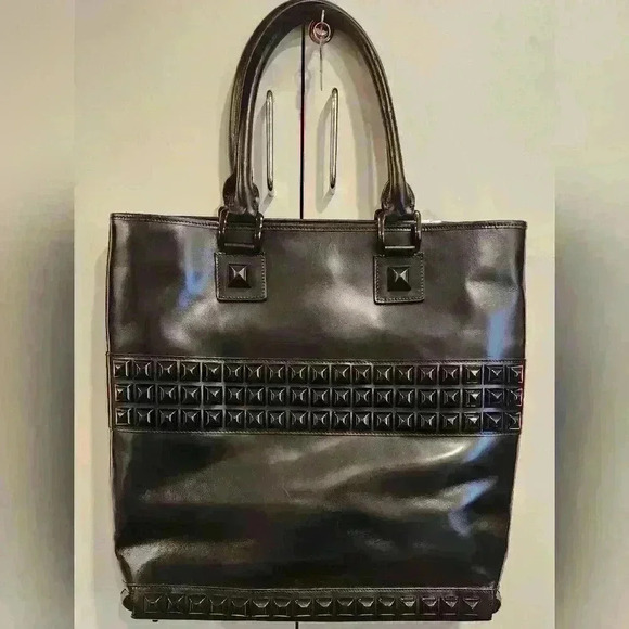 SOLD!! Burberry Men's Black Glazed Leather Studded Tote $1330 - Picture 3 of 16